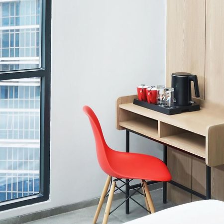 Neo Hotel Puri Indah Jakarta Eksteriør billede